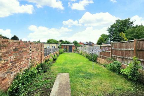 3 bedroom terraced house for sale, Beech Avenue, Abington, Northampton, NN3 2JQ