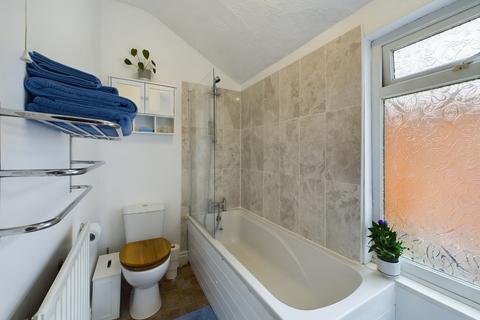 3 Cedar Road, Northampton, NN1 4RN