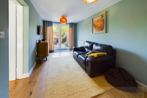 29 Aintree Road, Crawley, RH10 6LR