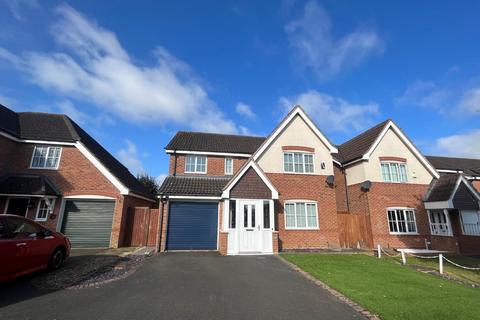 4 bedroom detached house to rent, Wake Way, Grange Park, Northampton, NN4 5BG