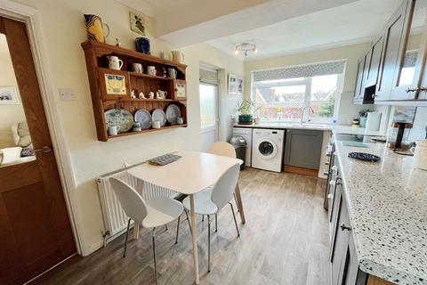 10 Badgers Walk, Northampton, NN2 8AU