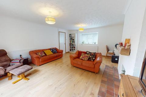 10 Berrydale, Northampton, NN3 5EQ