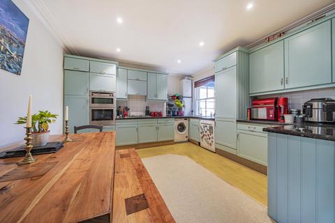 2 bedroom flat for sale, Castellain Road, Maida Vale