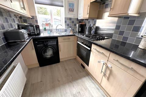 2 bedroom end of terrace house for sale, Brackendale, Exmouth