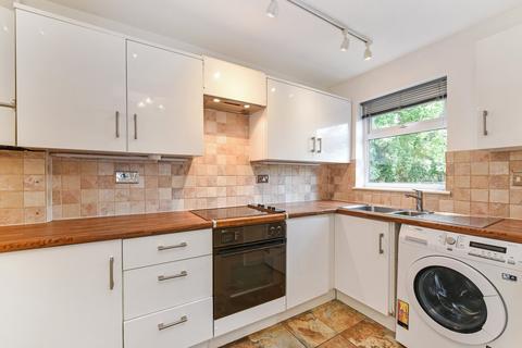 65 Durford Road, Petersfield, GU31 4ER