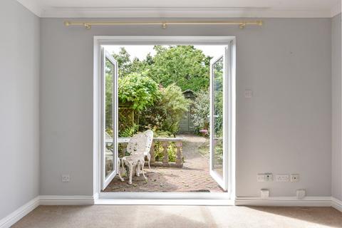 65 Durford Road, Petersfield, GU31 4ER