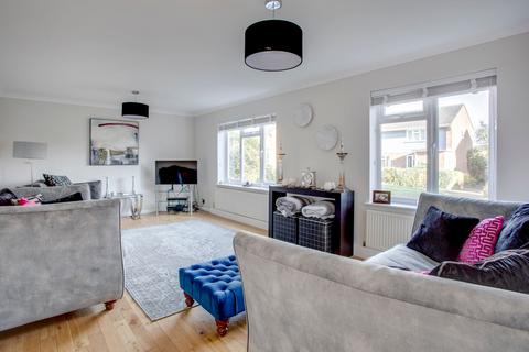 15 Coat Wicks, Seer Green, Beaconsfield, HP9 2YR