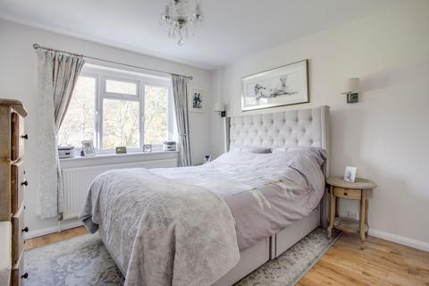 15 Coat Wicks, Seer Green, Beaconsfield, HP9 2YR