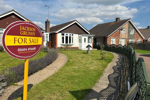 2 bedroom detached bungalow for sale, Gayhurst Close, Moulton, Northampton, NN3 7LQ