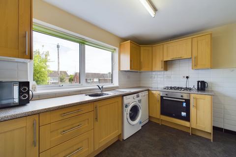 11 Redland Drive, Northampton, NN2 8QE