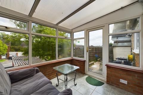 11 Redland Drive, Northampton, NN2 8QE