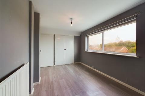 11 Redland Drive, Northampton, NN2 8QE