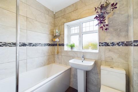 45 Kingsway, Northampton, NN2 8HD