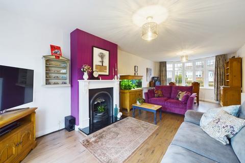 45 Kingsway, Northampton, NN2 8HD