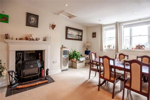 2 bedroom apartment for sale, Market Place, Warminster