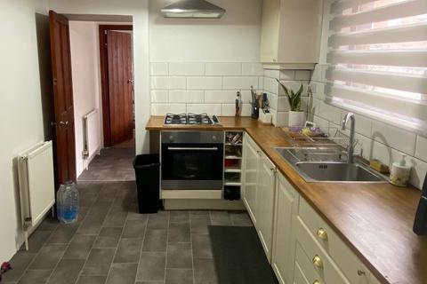 49 Newcombe Road, Northampton, NN5 7AZ