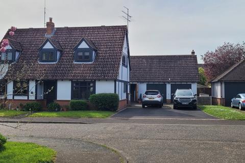 5 bedroom detached house to rent, Stour Close, Saxmundham