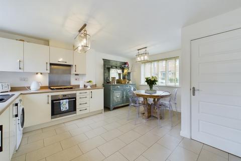 16 Blackthorn Crescent, Brixworth, Northampton, NN6 9WD