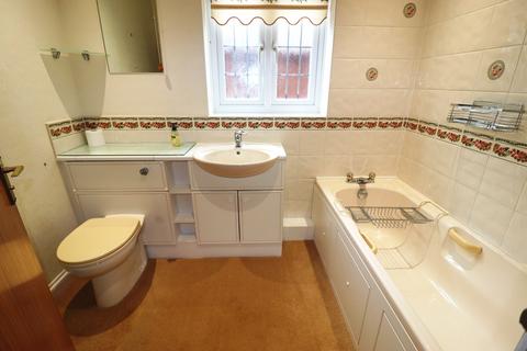 19 Alsace Close, Northampton, NN5 6HX