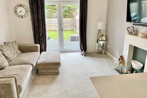 2 bedroom end of terrace house for sale, Marseilles Close, Duston, Northampton, NN5 6YT