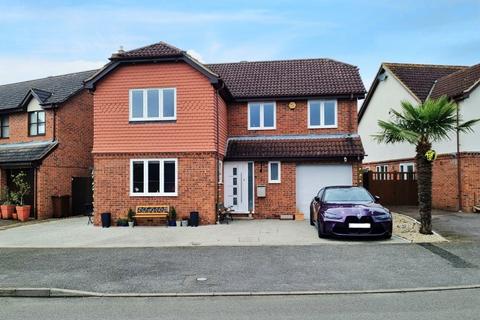 4 bedroom detached house for sale, Bougainvillea Drive, Abington Vale, Northampton, NN3 3XB