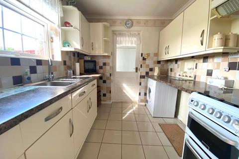 2 Brackenhill Close, Northampton, NN2 7LD