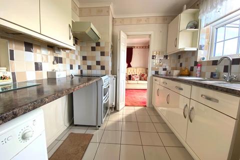 2 Brackenhill Close, Northampton, NN2 7LD