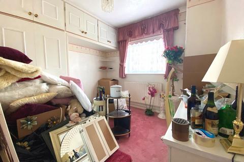 2 Brackenhill Close, Northampton, NN2 7LD