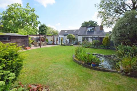 4 bedroom chalet for sale, Newton Lane, Old Windsor, Berkshire, SL4