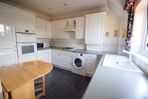 2 bedroom apartment for sale, Windsor Road, Old Windsor, Berkshire, SL4