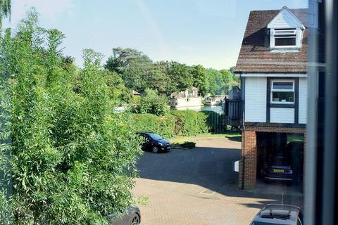 2 bedroom apartment for sale, Windsor Road, Old Windsor, Berkshire, SL4