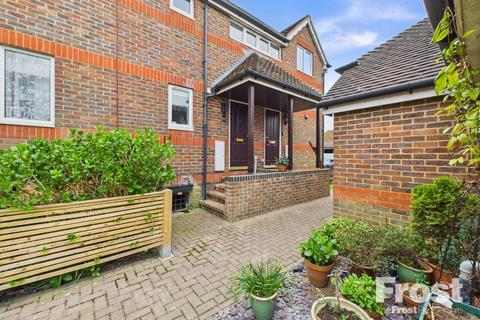 2 bedroom apartment for sale, Straight Road, Old Windsor, Berkshire, SL4