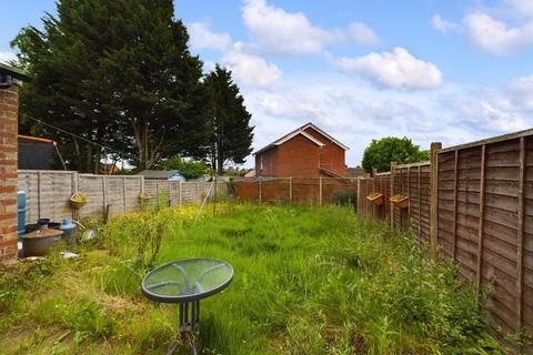 79 Chalcombe Avenue, Northampton, NN2 8LB