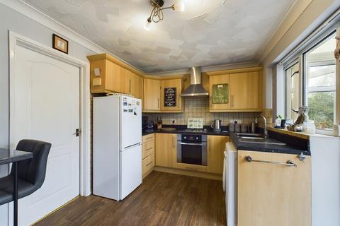 51 Creswick Road, Rotherham, S65 3QD