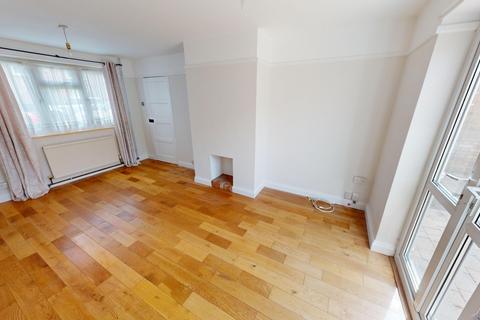 84 Chalcombe Avenue, Northampton, NN2 8LD