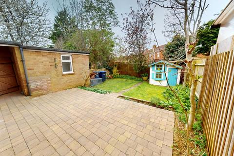 84 Chalcombe Avenue, Northampton, NN2 8LD