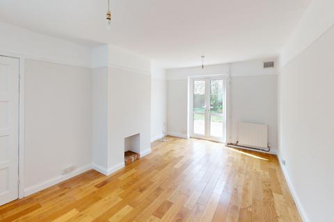 84 Chalcombe Avenue, Northampton, NN2 8LD