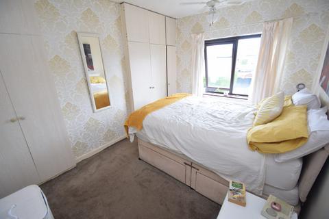 10 Low Ash Crescent, Shipley, BD18 1JB