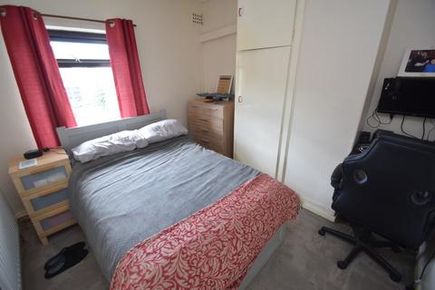 10 Low Ash Crescent, Shipley, BD18 1JB