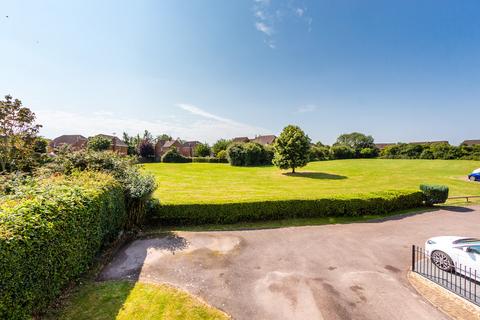 4 bedroom detached house for sale, Campion Close, Rushden NN10