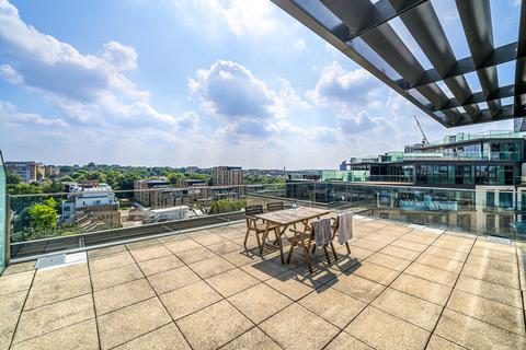 2 bedroom apartment to rent, Discovery House, Battersea Reach