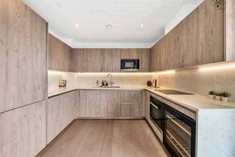 2 bedroom apartment to rent, Discovery House, Battersea Reach