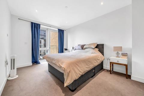 2 bedroom apartment to rent, Discovery House, Battersea Reach