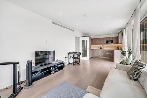 2 bedroom apartment to rent, Discovery House, Battersea Reach