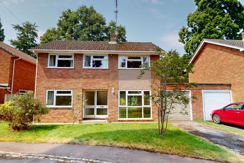 4 bedroom link detached house for sale, The Verneys, Leckhampton