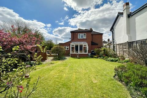 3 bedroom cottage for sale, New Road, Shenley, WD7