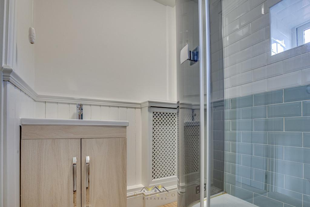Bathroom 1.2