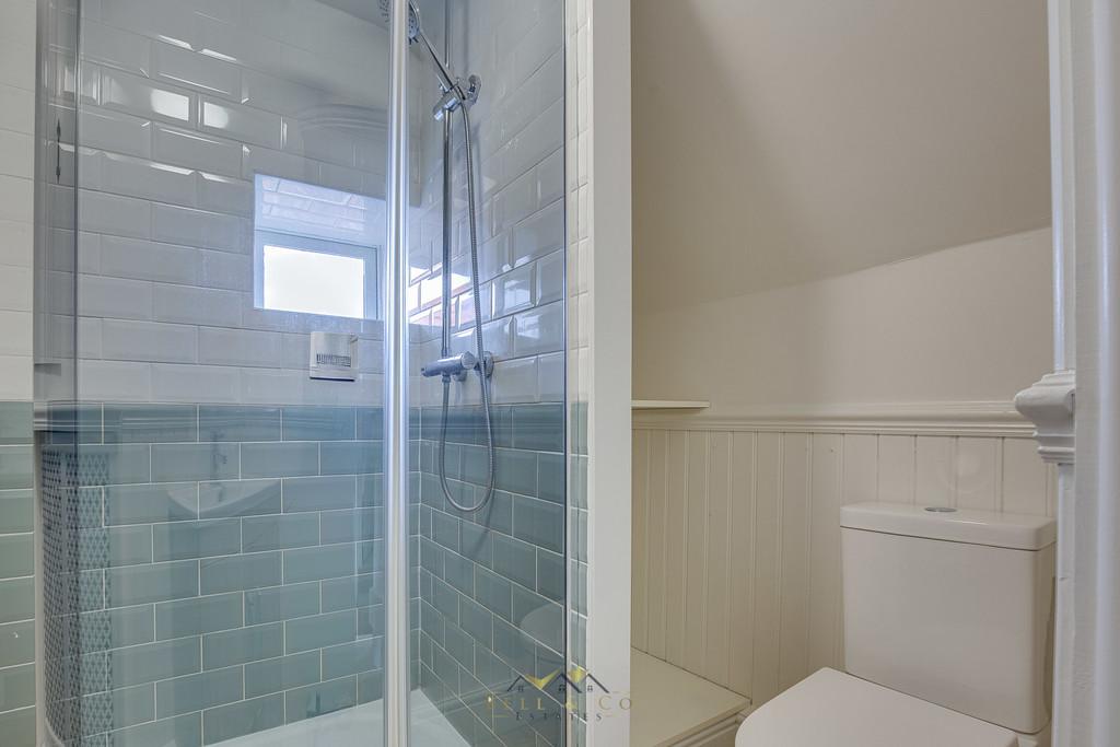 Bathroom 1.1