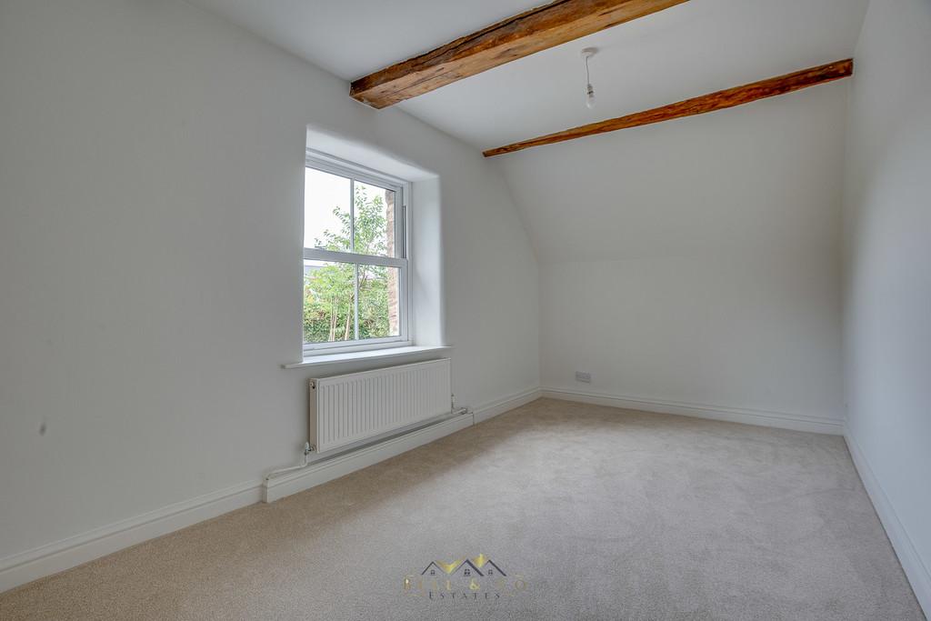 Bedroom 2.1