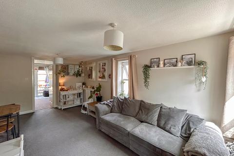 27 Cuckoos Rest, Telford, TF4 3TQ